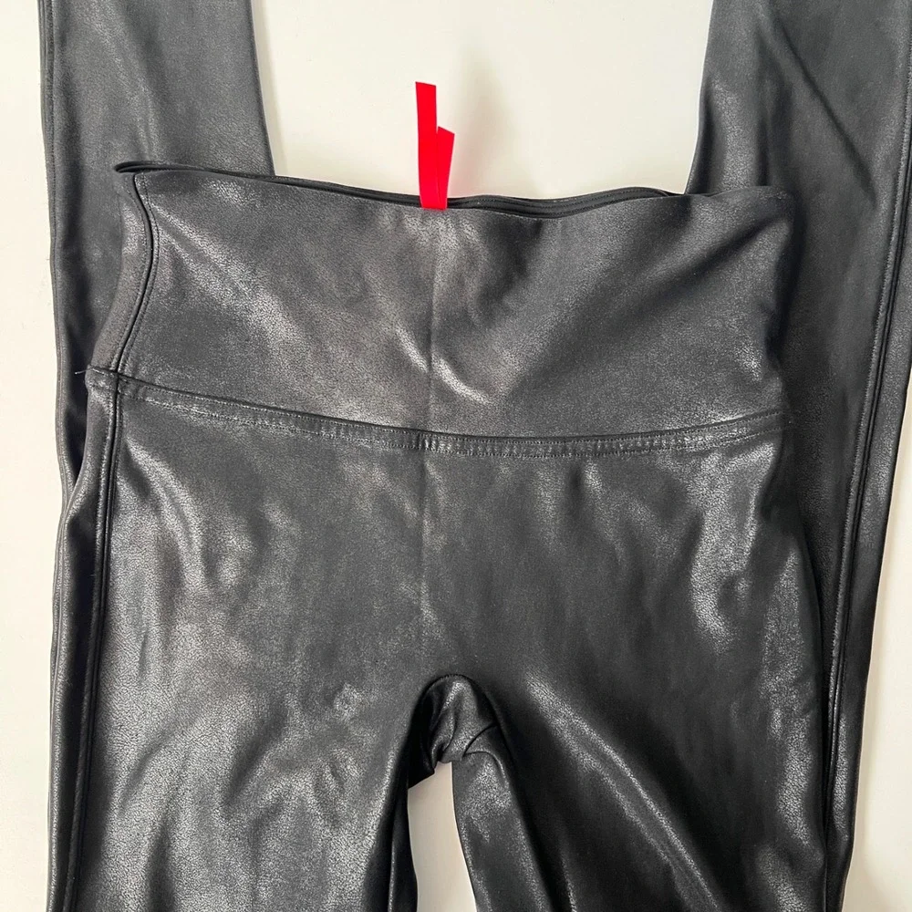 Spanx Faux Leather Leggings‎ Size Small Black Compression Shimmery Sleek Edgy